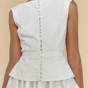 Mirror Palais White Sleeveless Eyelet Blouse